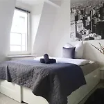 Gemuetliche Moderne Wohnung Mit Tv